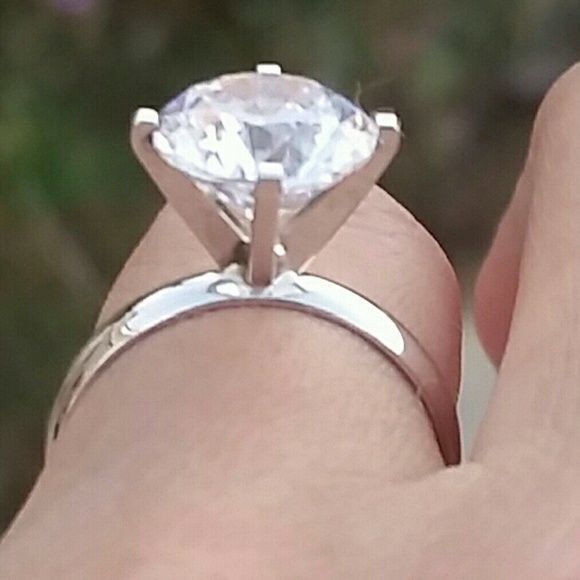 3 ct Round Solitaire Engagement ring sz 5 6 7 8 9 - Picture 1 of 4